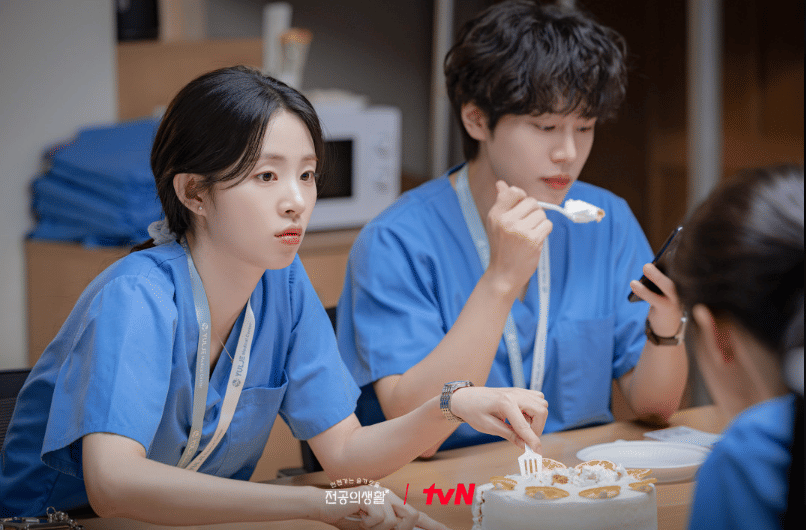 cuplikan drama Resident Playbook (dok. tvN/Resident Playbook)