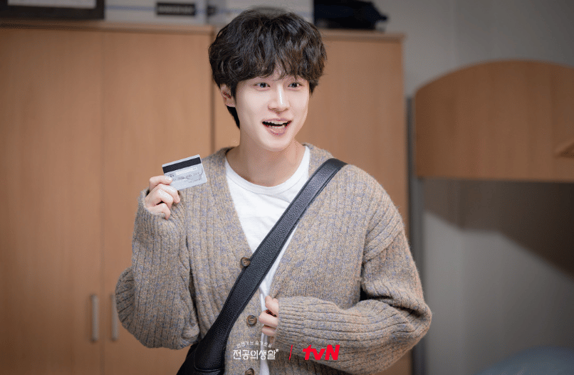 cuplikan drama Resident Playbook (dok. tvN/Resident Playbook)