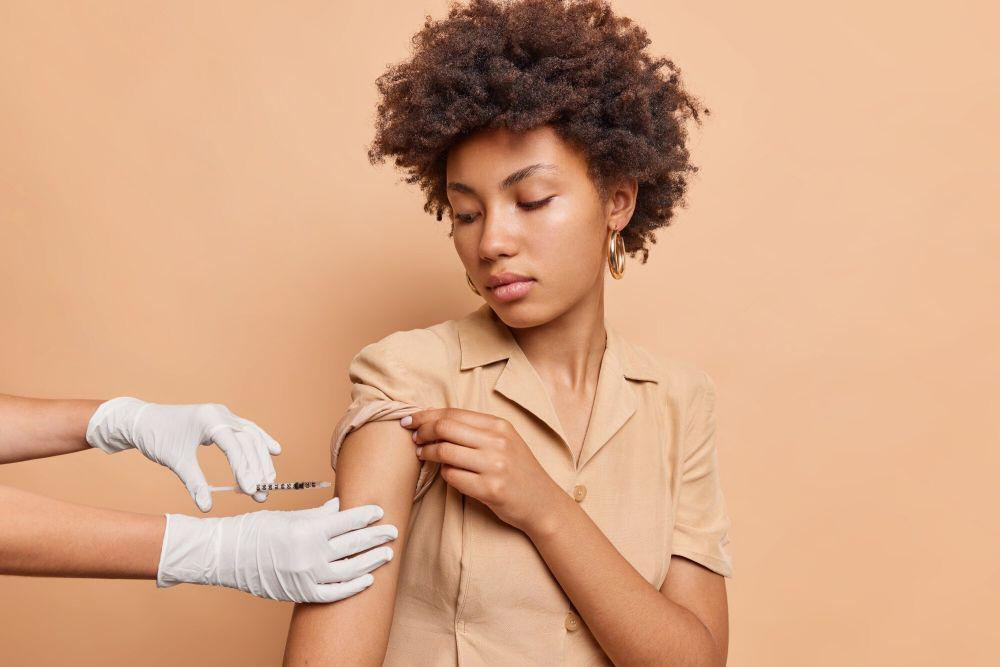 Apakah Suntik Vitamin B12 Membantu Menurunkan Berat Badan?