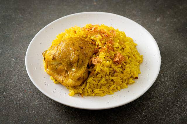 Khas Rice 4 Resep Nasi khas Arab Simpel, Cukup Pakai Rice Cooker Saja | IDN Times ...
