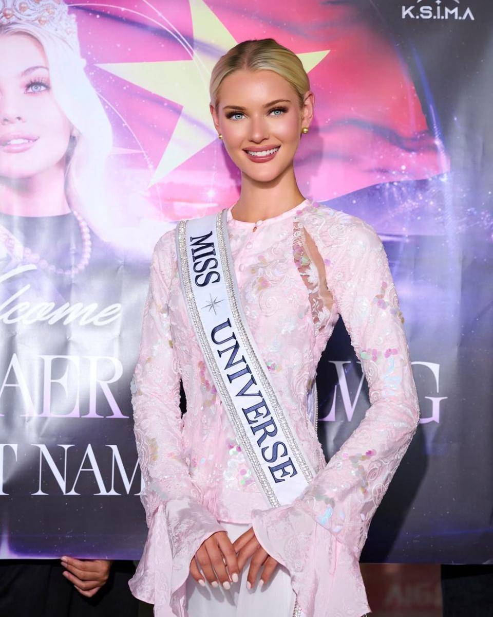 Potret Kunjungan Miss Universe 2024 Victoria Kjaer ke Vietnam (Instagram.com/missuniversevietnam.official)