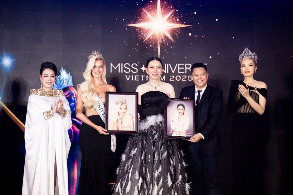 Potret Kunjungan Miss Universe 2024 Victoria Kjaer ke Vietnam (Instagram.com/missuniversevietnam.official)