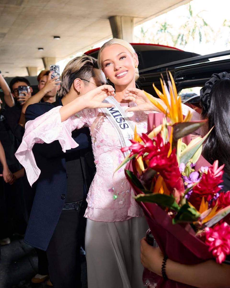 Potret Kunjungan Miss Universe 2024 Victoria Kjaer ke Vietnam (Instagram.com/missuniversevietnam.official)