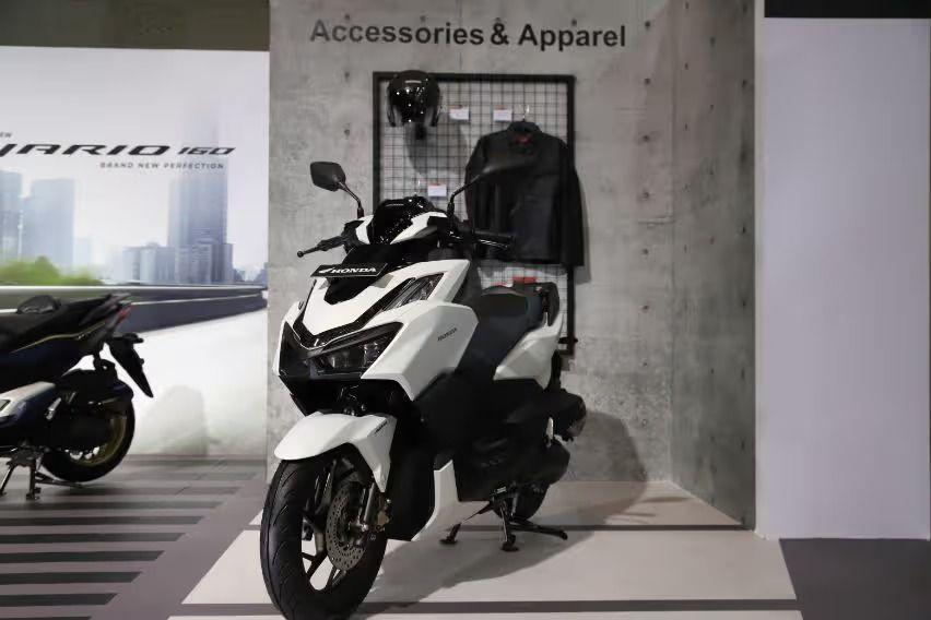 Bikin Makin Gaya, Ini Aksesoris Honda Vario 160 yang Wajib Kamu Punya