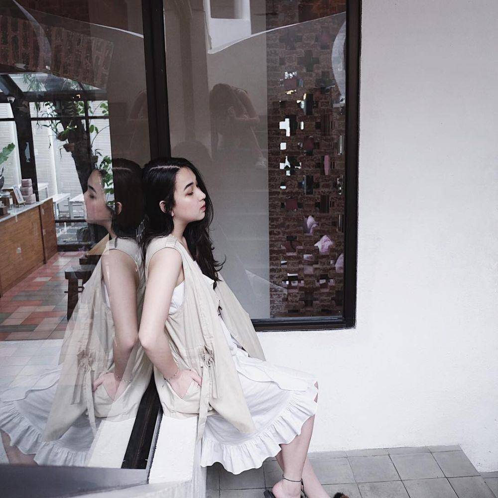 inspirasi dress kasual ala Agatha Pricilla (instagram.com/agthpricilla)