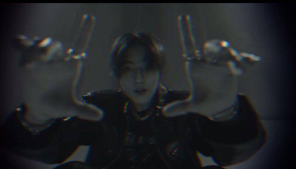 potret Haruto TREASURE dalam video musik FLASH (dok. youtube/TREASURE)
