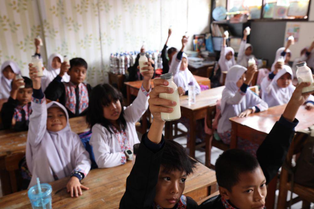 Yayasan Pemuda di Cimahi Libatkan Petani dan Peternak Lokal untuk MBG