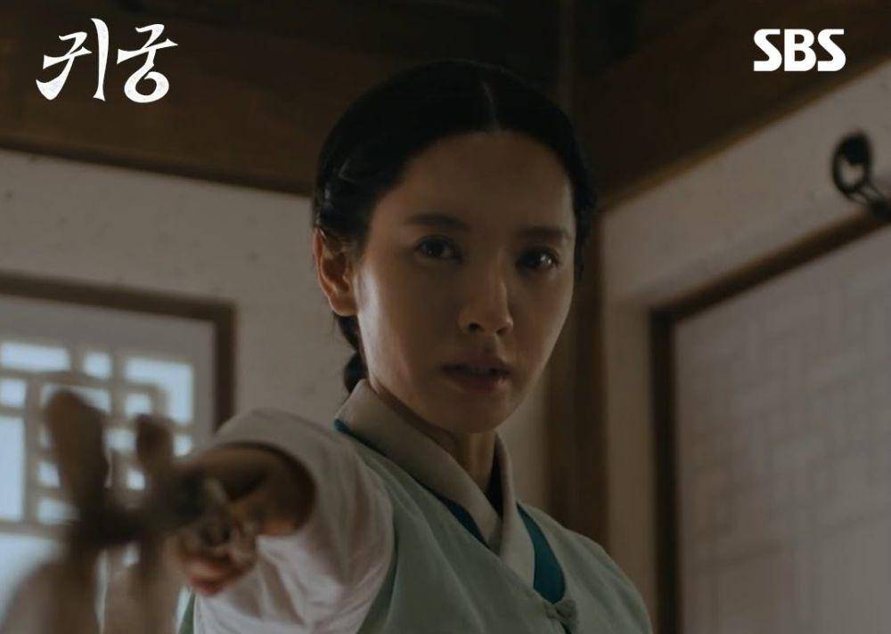 still cut drama Korea The Haunted Palace (instagram.com/tvn_drama)