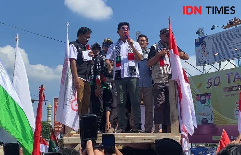 Aksi damai bela Palestina jilid 3 di Kota Bandar Lampung, Sabtu (19/4/2025). (IDN Times/Tama Yudha Wiguna).