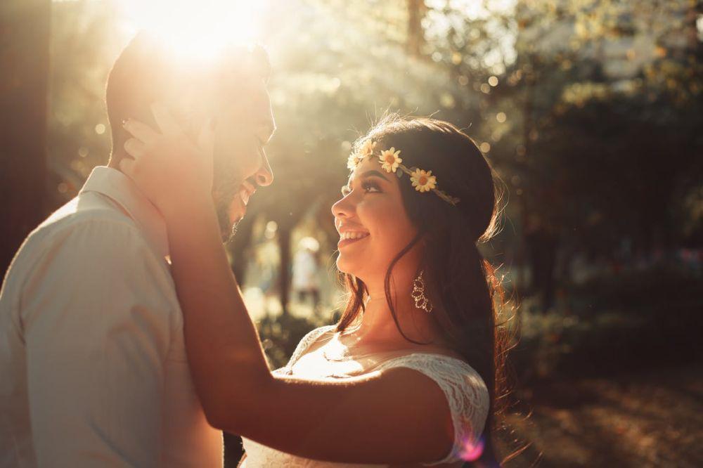 5 Zodiak yang Cintanya Seindah Cerita Dongeng, Romantis Banget!