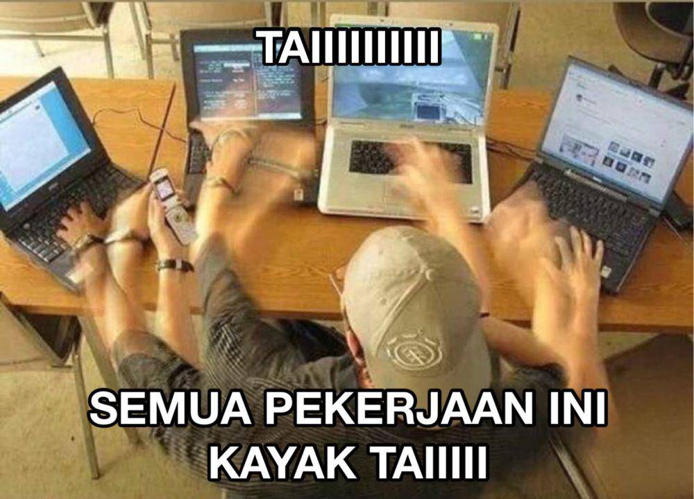 Meme kerja (x.com/adityajuliannn)