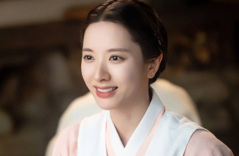 Yeo Ri (Kim Ji Yeon) di drama The Haunted Palace (dok. SBS/The Haunted Palace)