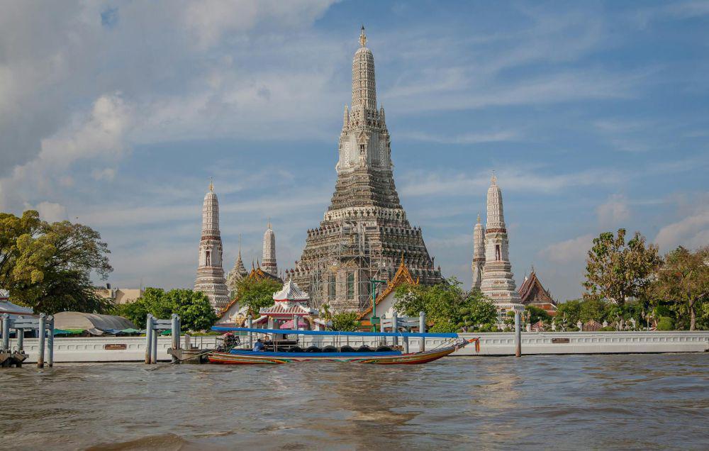 5 Fakta Unik Wat Arun, Kuil Tercantik di Bangkok Wajib Dikunjungi
