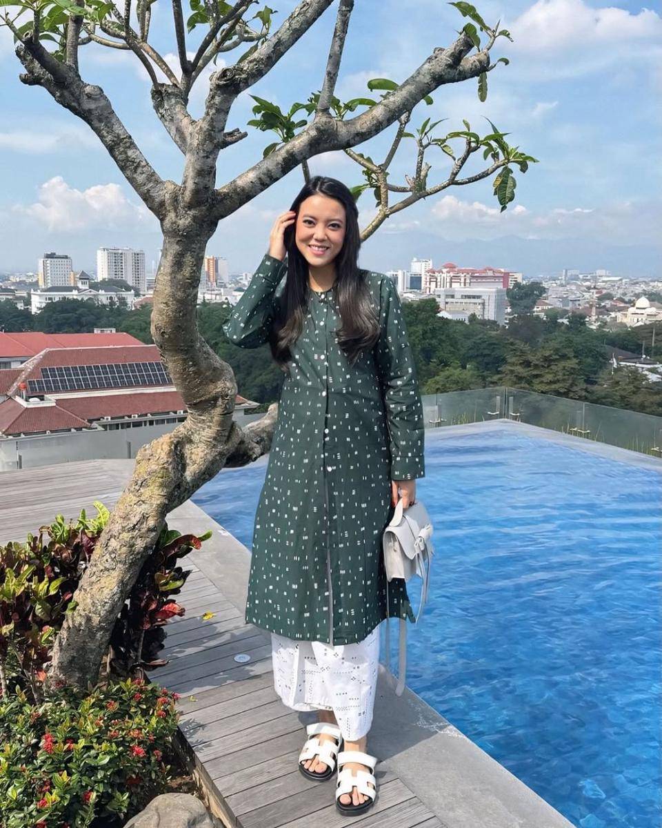 OOTD Riana Rizki (instagram.com/rianarizki)