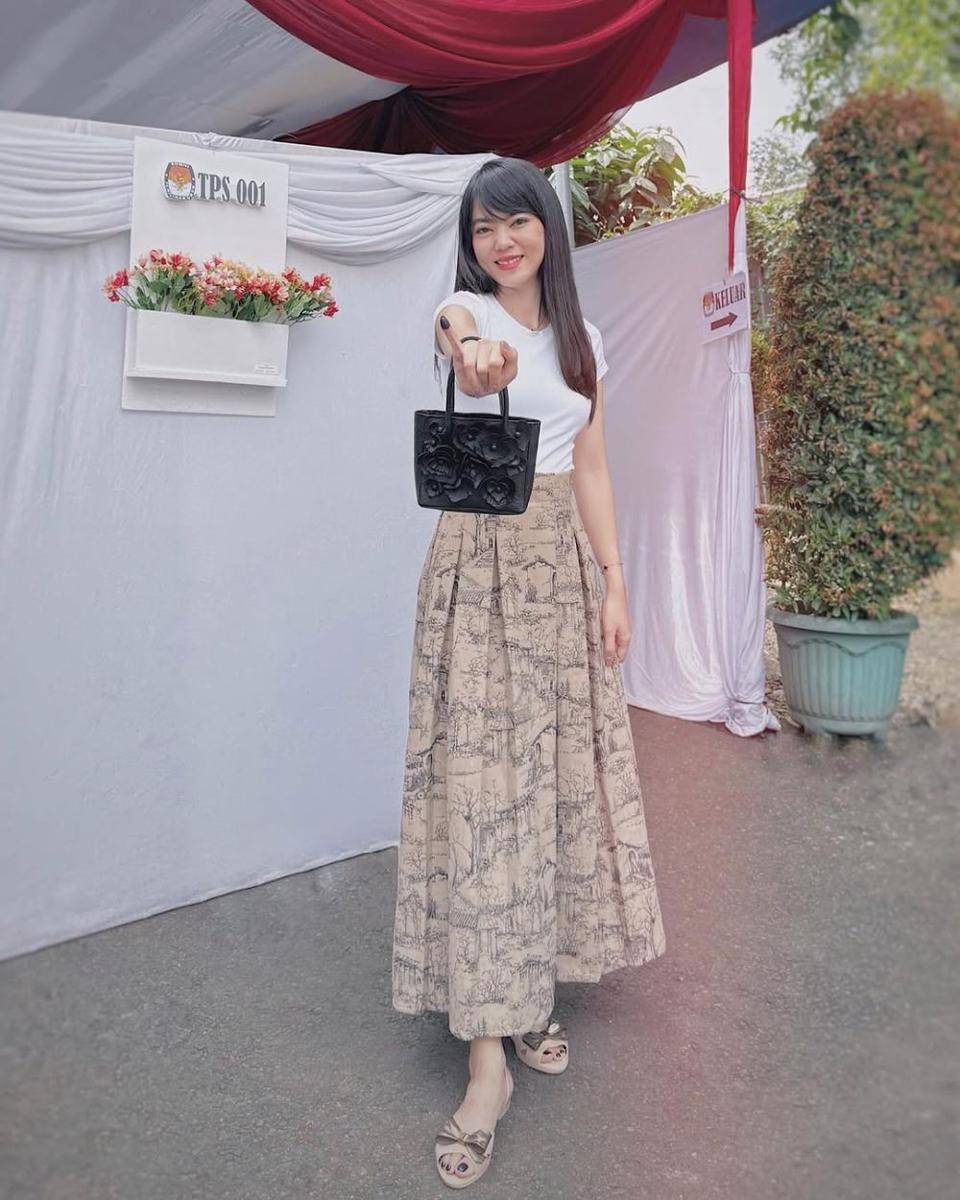 OOTD Riana Rizki (instagram.com/rianarizki)