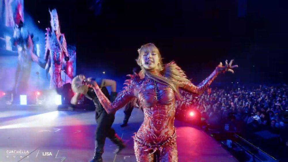 Lisa BLACKPINK di Coachella 20225 Minggu 2 (youtube.com/coachella)