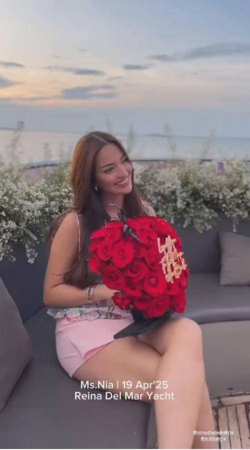 pesta ulang tahun Nia Ramadhani (Instagram.com/theresawienathan)