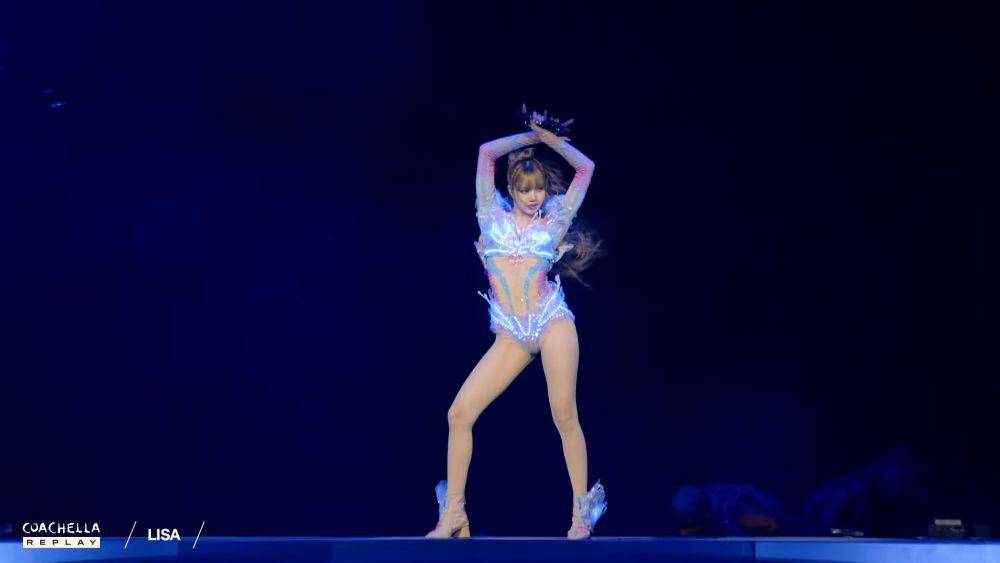 Lisa BLACKPINK di Coachella 20225 Minggu 2 (youtube.com/coachella)