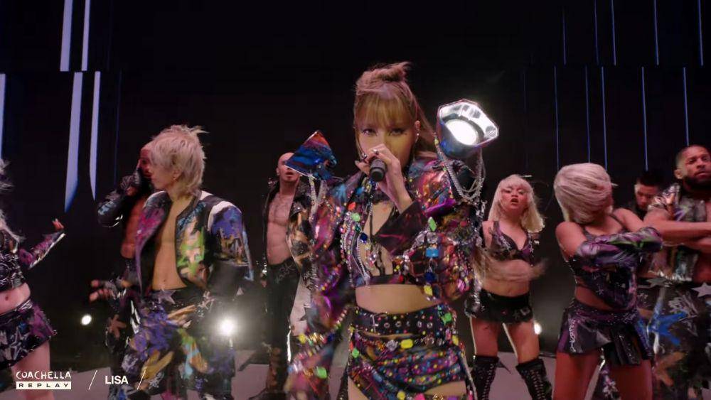 Lisa BLACKPINK di Coachella 20225 Minggu 2 (youtube.com/coachella)