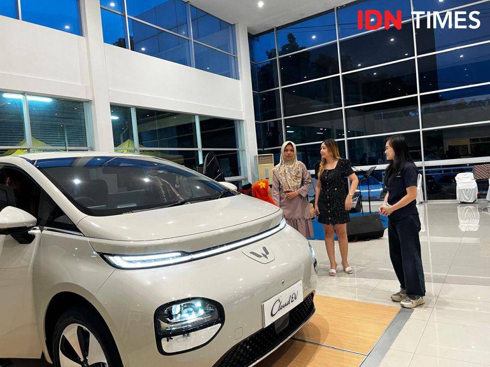 Gathering showroom Wuling Arista Lampung bareng UMKM di Bandar Lampung, Sabtu (19/4/2025). (IDN Times/Tama Yudha Wiguna).