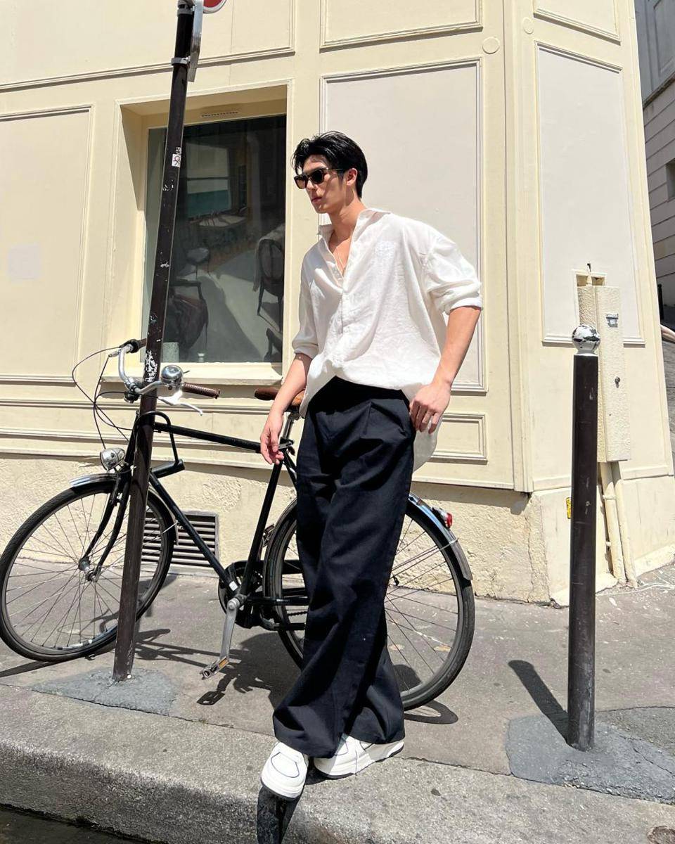 OOTD pakai kemeja ala Mos Panuwat (instagram.com/moslhong)