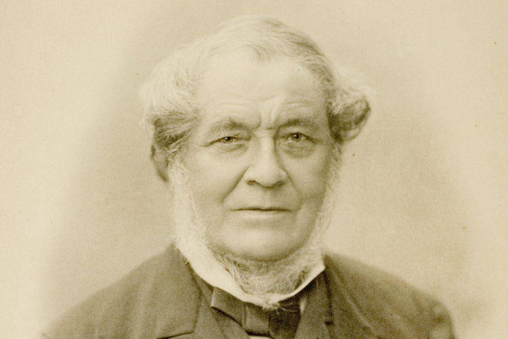 Robert Bunsen (commons.wikimedia.org/HeidICON)