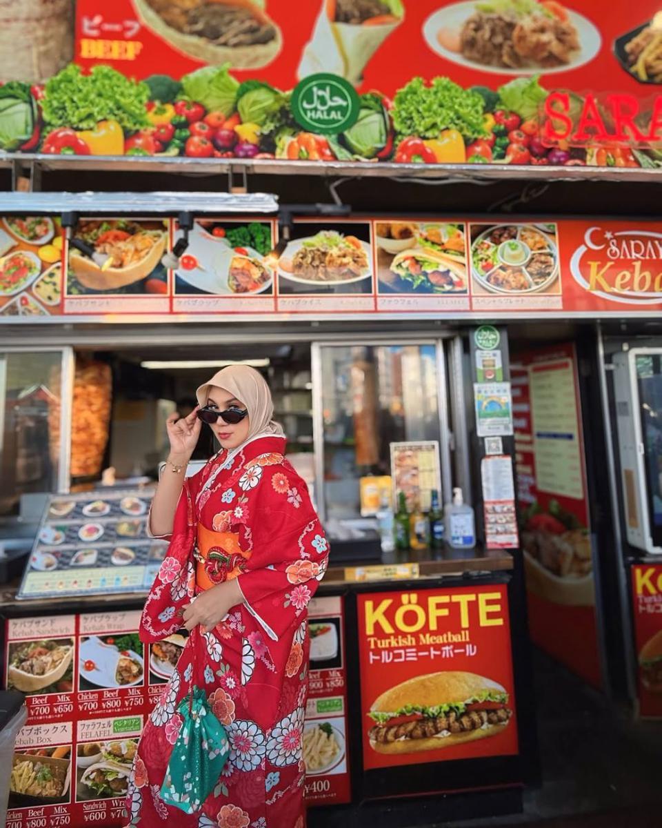potret Marini Zumarnis pakai kimono (instagram.com/marinizumarnisreal)