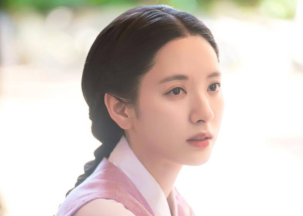 still cut drama Korea The Haunted Palace (instagram.com/sbsdrama.official)