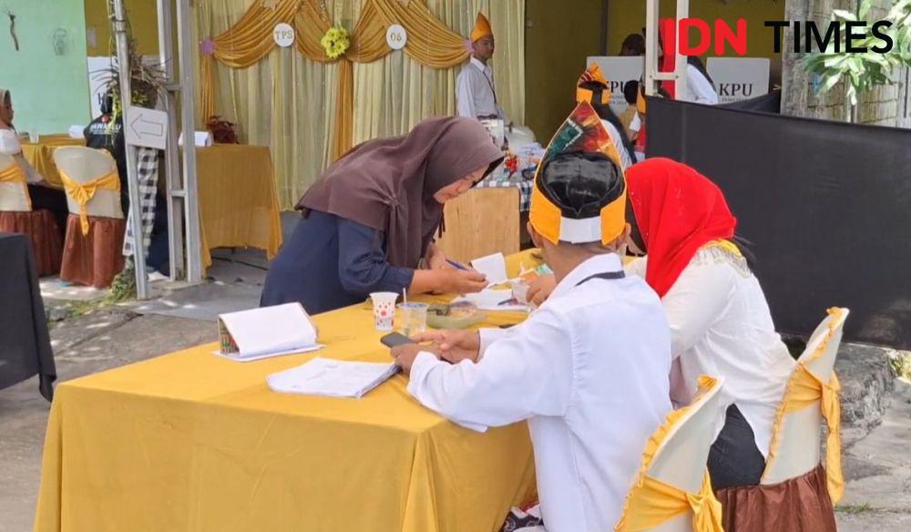 Kalahkan Kolom Kosong, Erna-Wartono Menang Tipis di PSU Banjarbaru