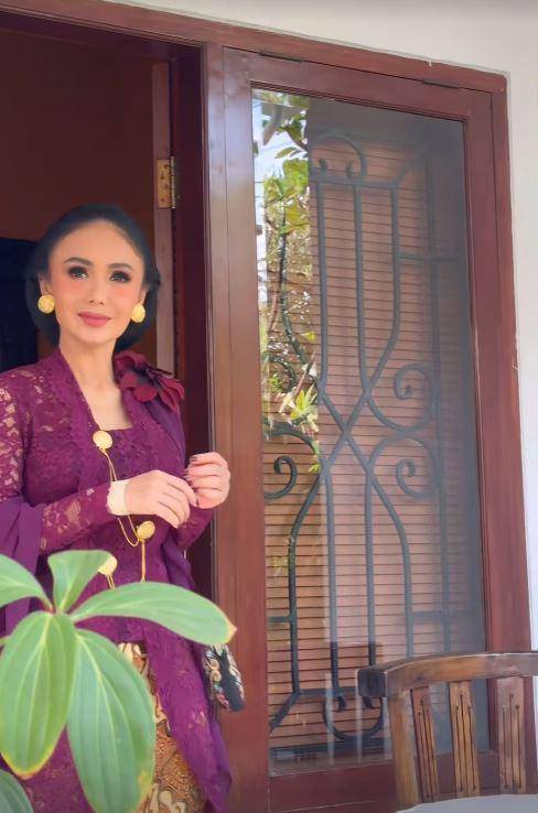 Yuni Shara rayakan Hari Kartini (Instagram.com/yunishara36)