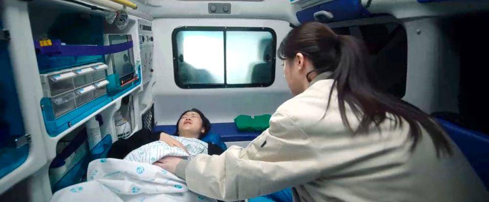 Cuplikan drama Resident Playbook (dok. tvN/Resident Playbook)
