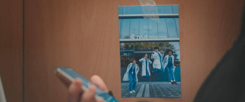 cuplikan drakor Resident Playbook (dok. TVN/Resident Playbook)