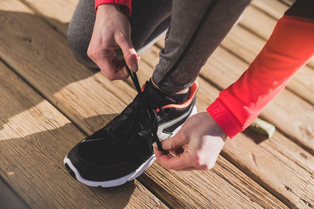 5 Tips Memilih Sepatu Olahraga yang Tepat untuk Kesehatan Kaki