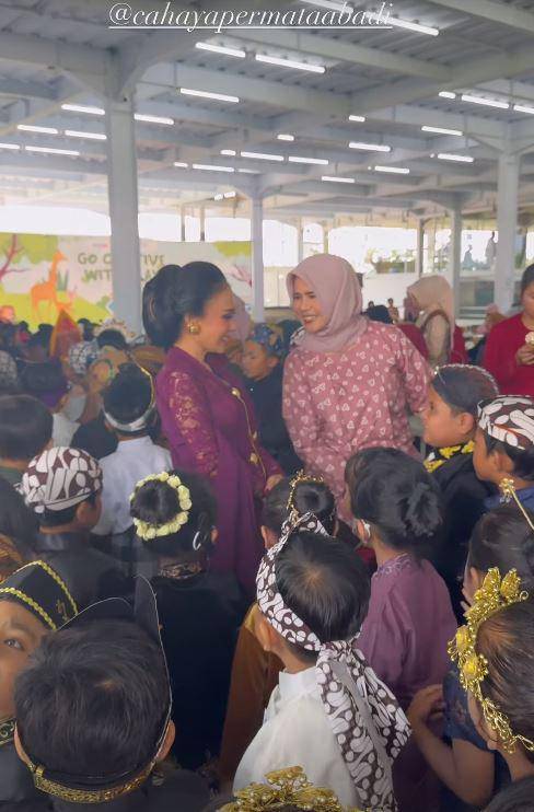 Yuni Shara rayakan Hari Kartini (Instagram.com/yunishara36)