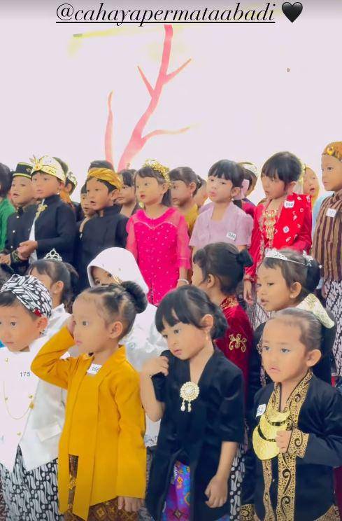 Yuni Shara rayakan Hari Kartini (Instagram.com/yunishara36)
