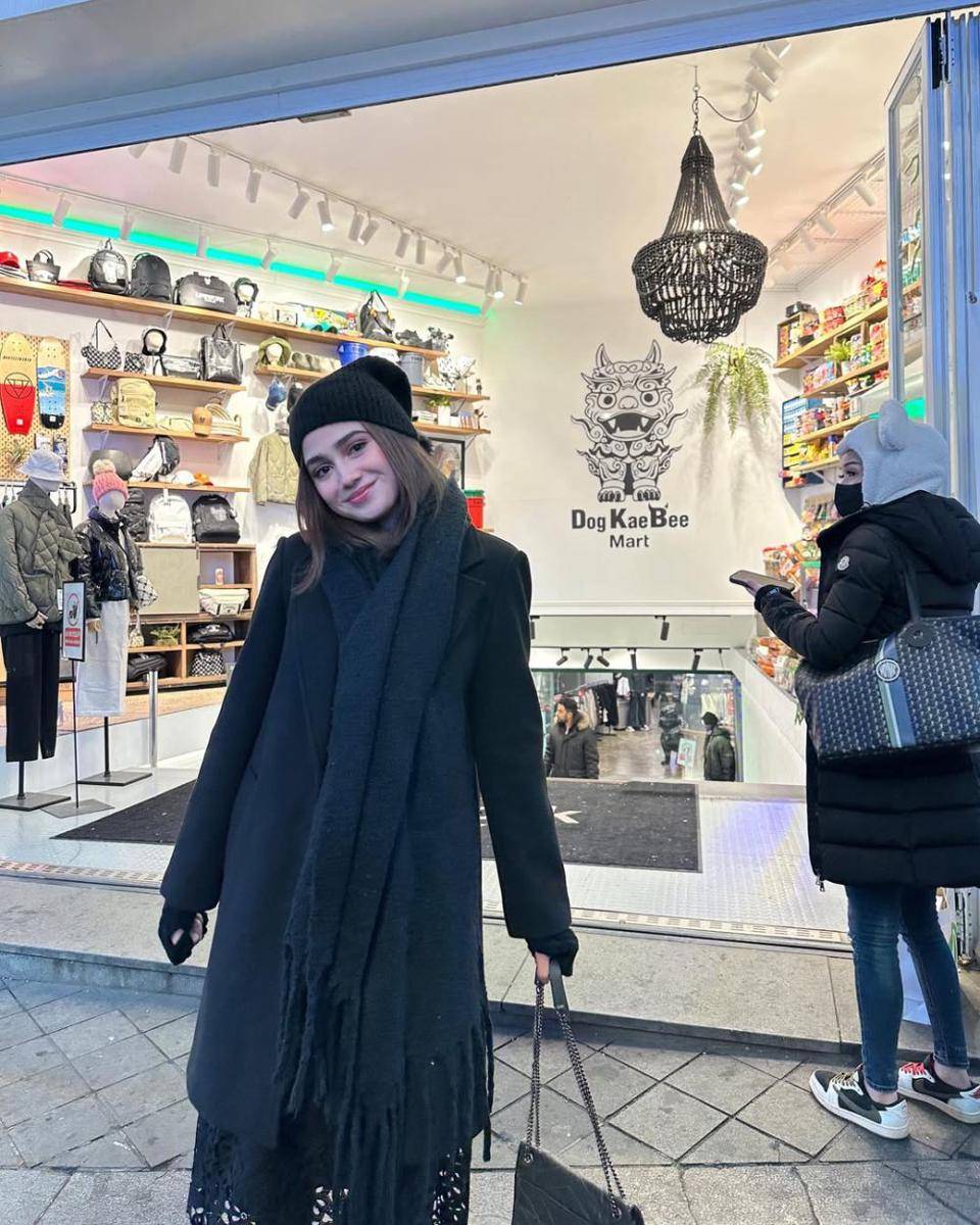 ide outfit liburan ke luar negeri ala Syifa Hadju (instagram.com/syifahadju)
