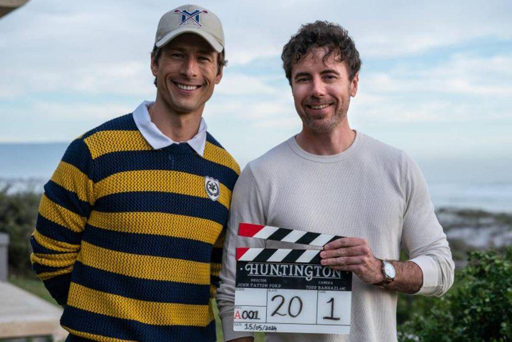 Glen Powell dan sutradara John Patton Ford (dok. StudioCanal/Huntington)