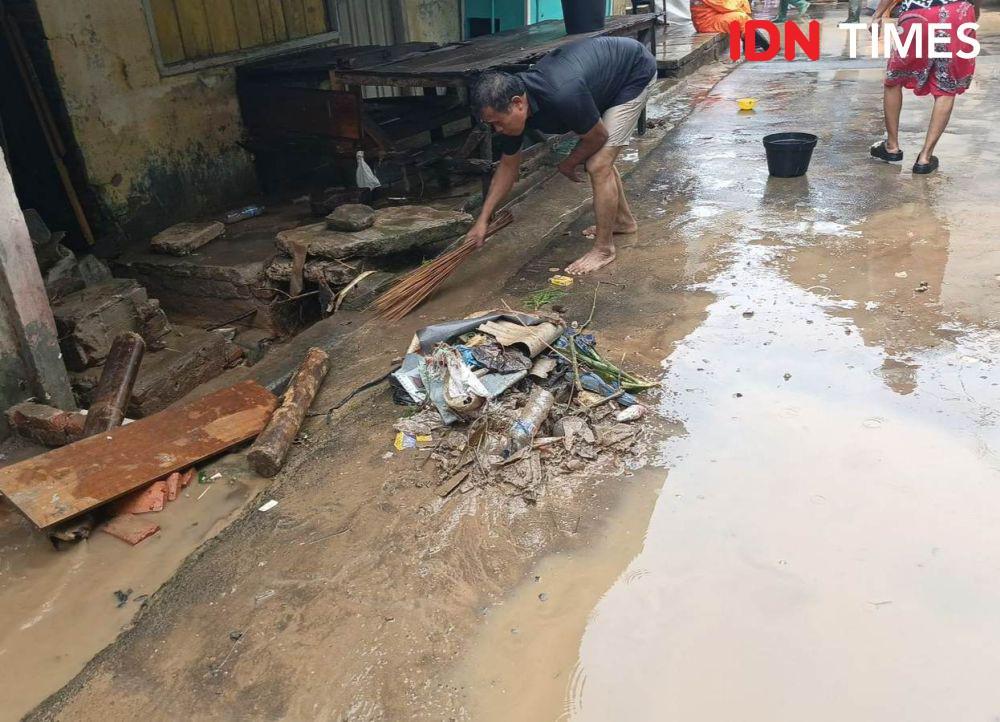 Ilustrasi banjir (IDN Times/Tama Yudha Wiguna).