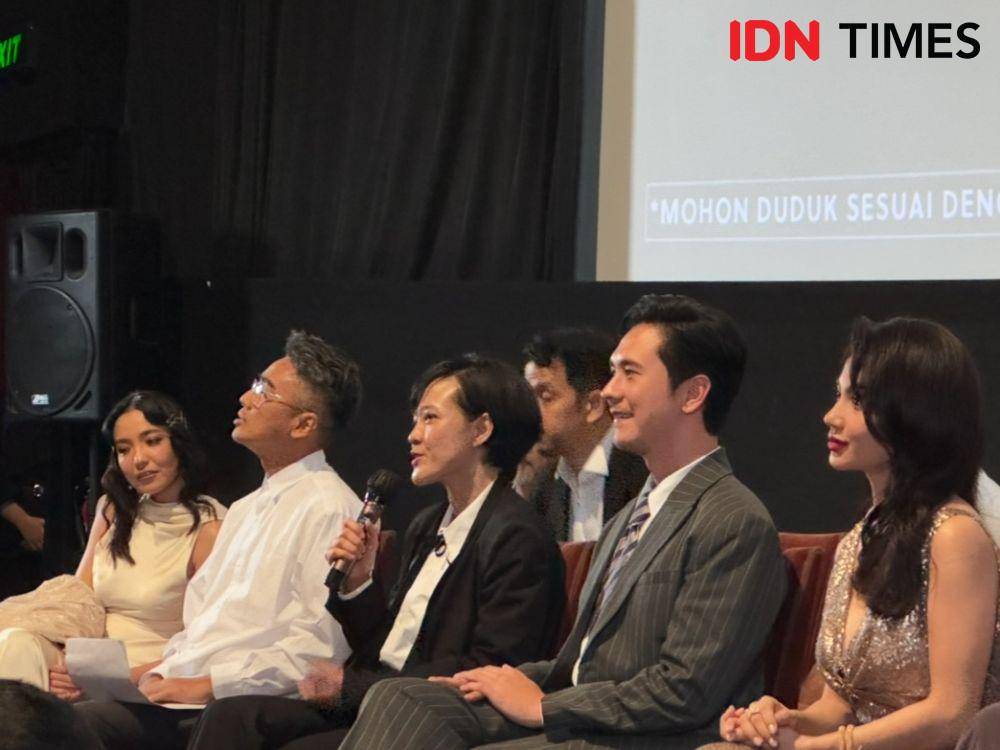 potret para pemain dan tim produksi film Perang Kota pada Senin (21/4/2025) (IDN Times/Elizabeth Chiquita)