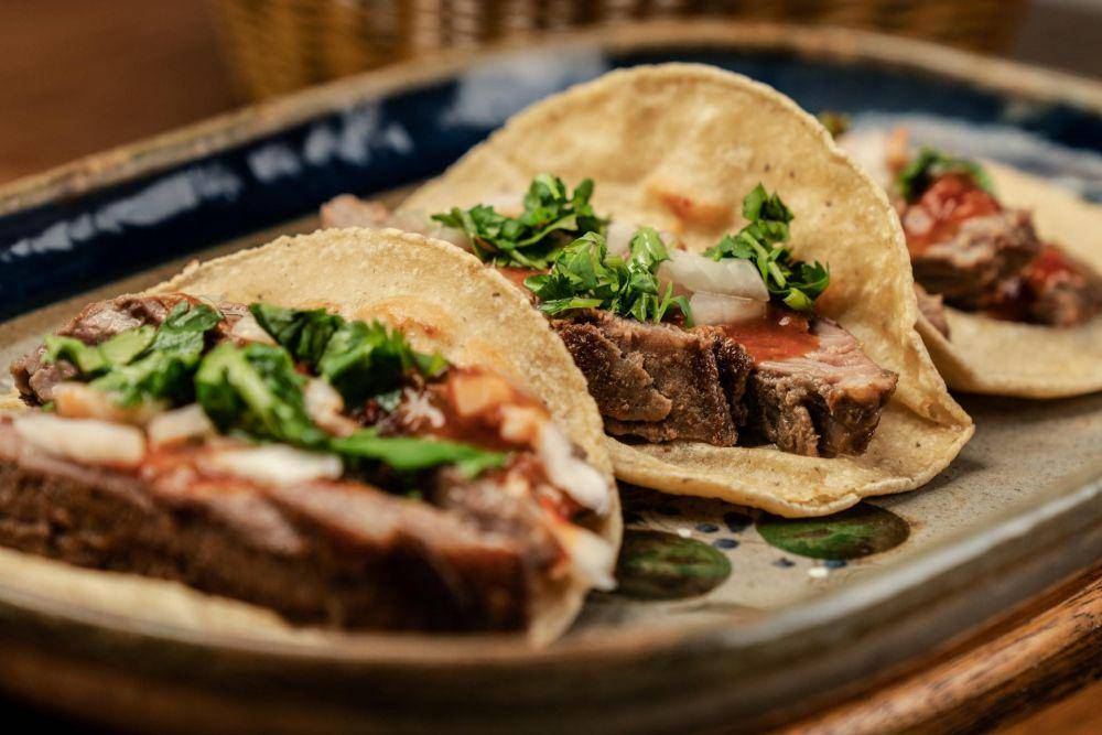 ilustrasi steak tacos (pexels.com/Los Muertos Crew)