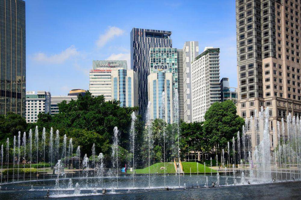 ilustrasi Taman KLCC, Malaysia (pexels.com/Joerg Hartmann)