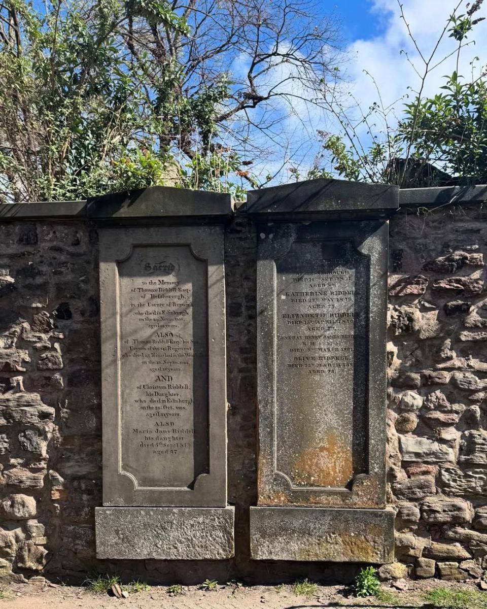 potret Thomas Riddell's Grave (instagram.com/adieztyfersa)