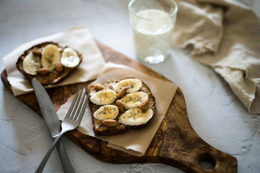 Ilustrasi Roti Bakar Nutella Pisang (pexels.com/@eat-kubba-15863701/)