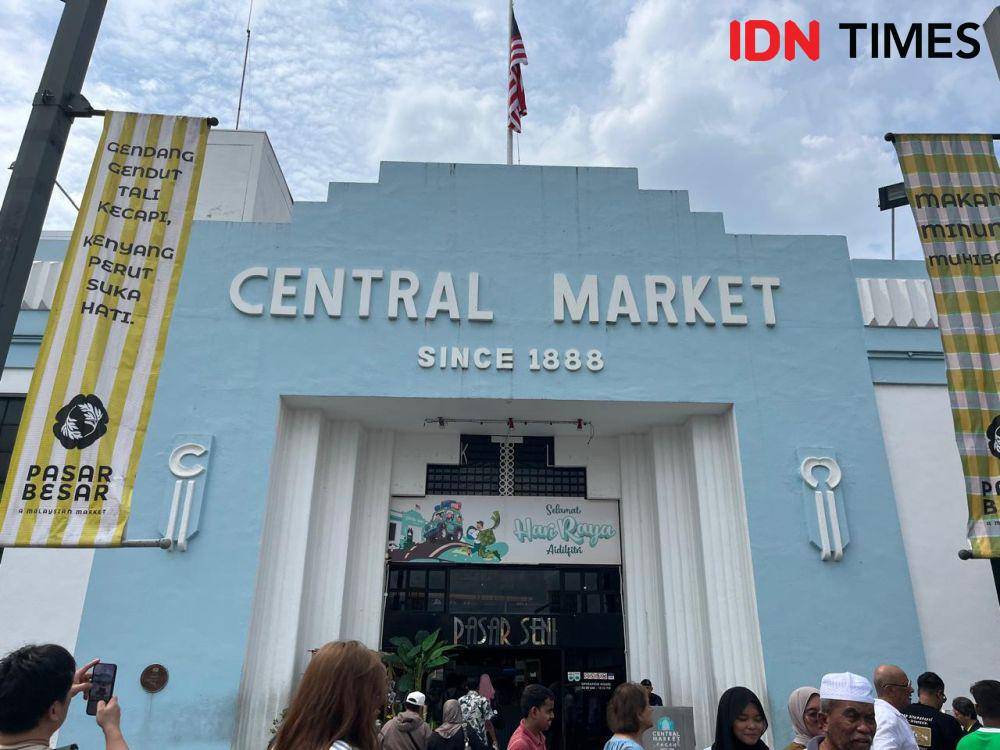 Menara Kembar Petronas di Kuala Lumpur, Malaysia (IDN Times/Sunariyah)