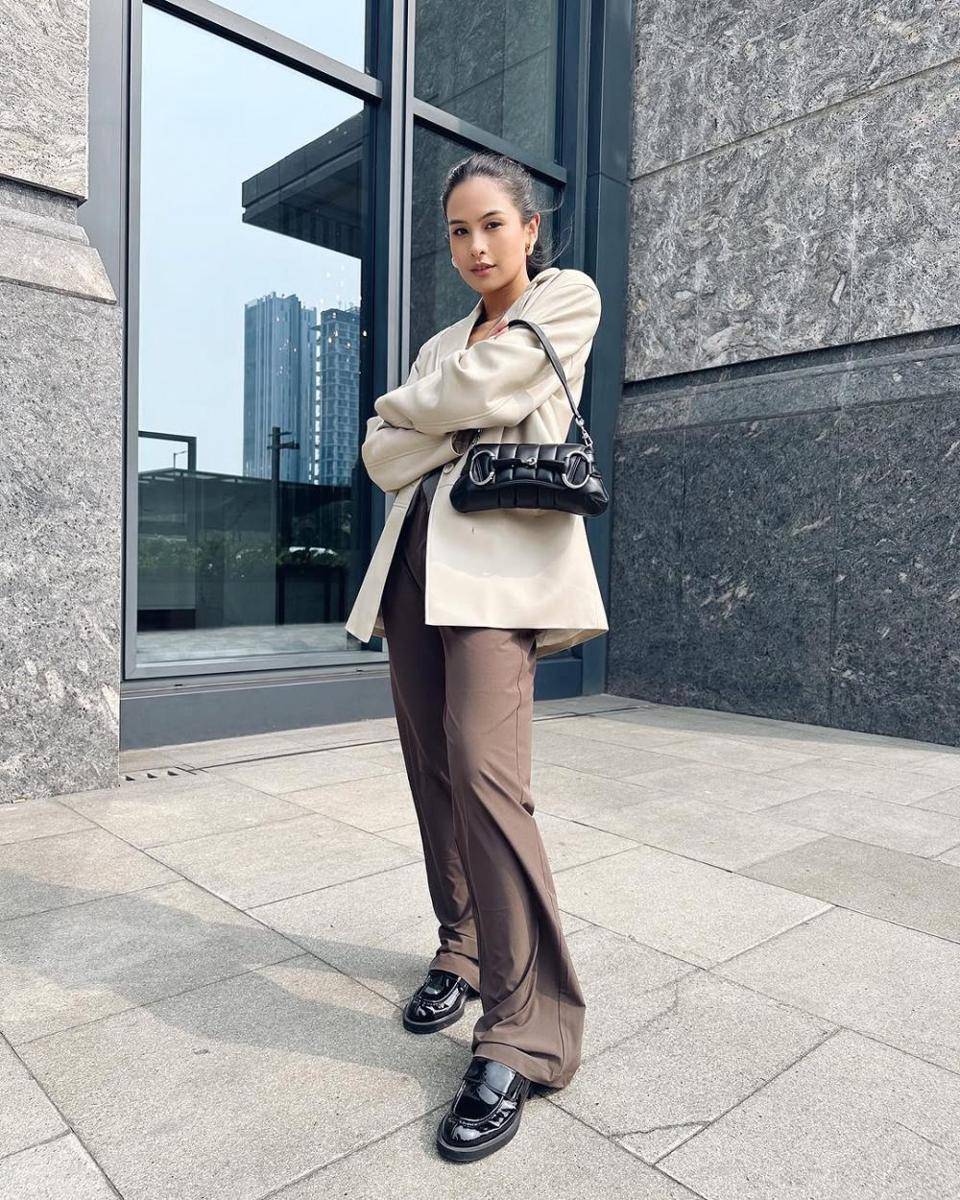 inspirasi casual chic style ala Maudy Ayunda (instagram.com/maudyayunda)