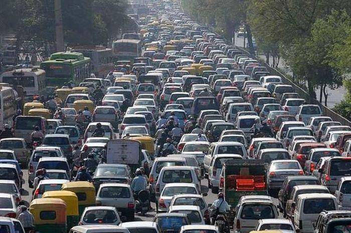 Ilustrasi Macet (nationalgeographic.grid.id)
