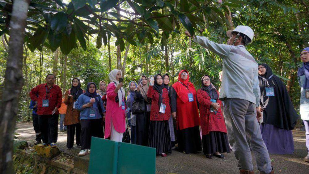 PT Vale memperkenalkan penerapan good mining practices ke tenaga pendidik (dok. PT. Vale Indonesia)