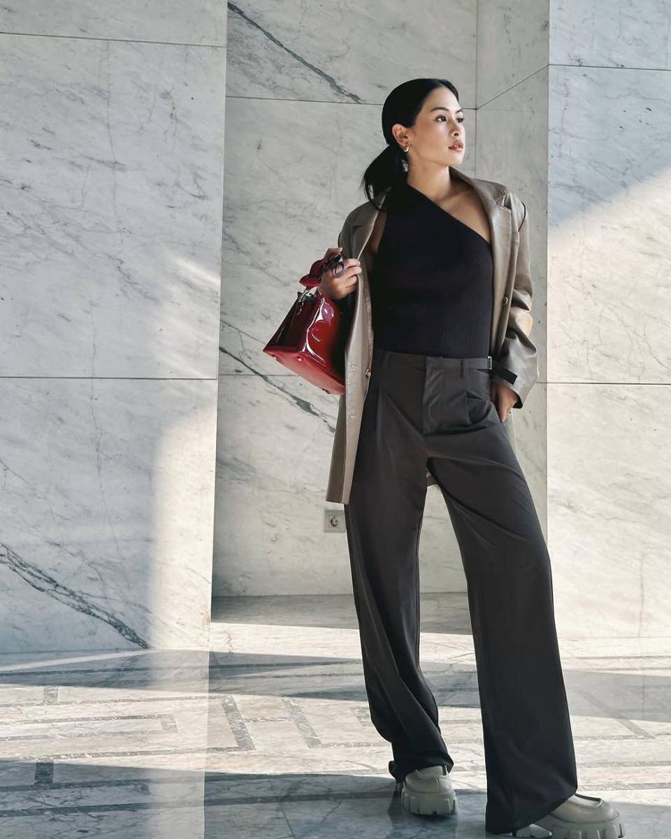 inspirasi casual chic style ala Maudy Ayunda (instagram.com/maudyayunda)