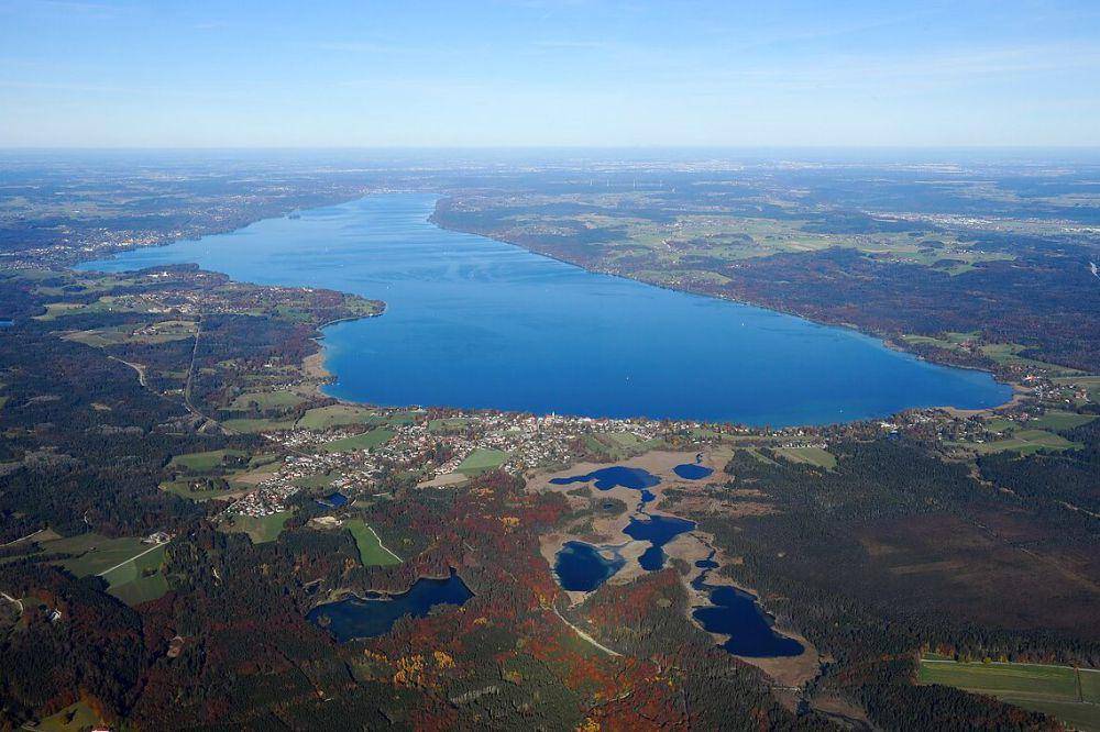 Danau Starnberg tampak atas (commons.wikimedia.org/Carsten Steger)