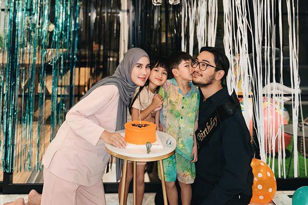 Potret Ulang Tahun Jeje Ritchie Ismail ke-42, Dapat Kejutan Sederhana